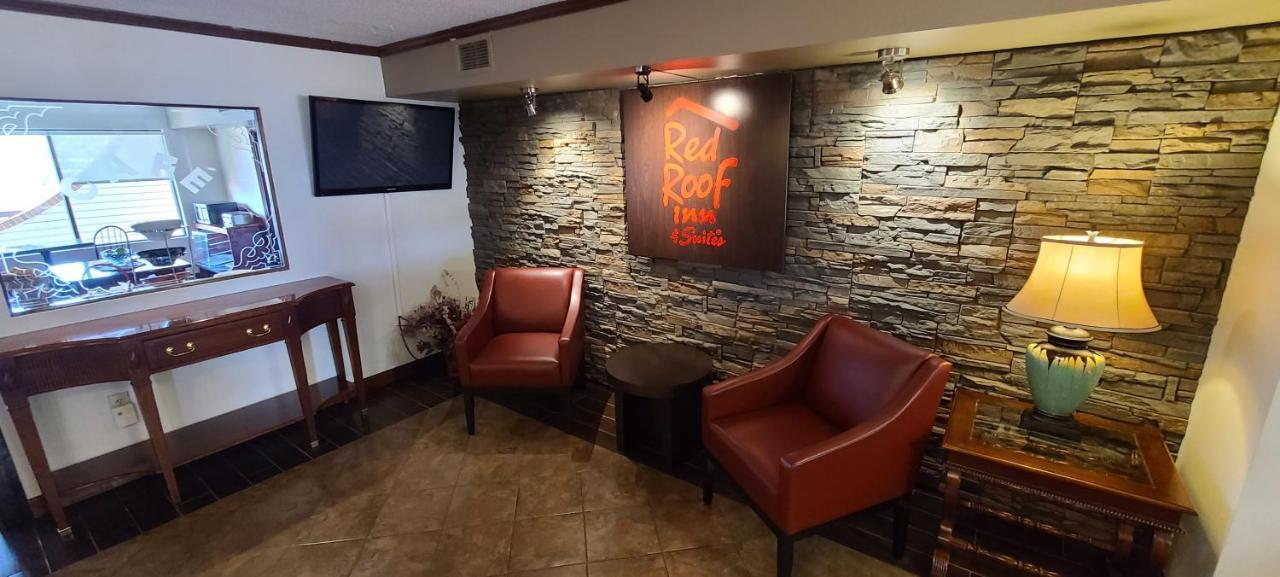 Red Roof Inn & Suites Cornelius - Lake Norman Bagian luar foto